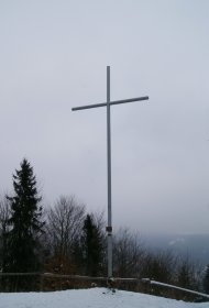 Na szczycie Góry Krzyżowej (812 m n.p.m.) Na szczycie Góry Krzyżowej