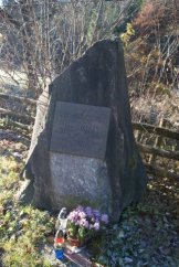Obelisk pamięci Jana Bielaka