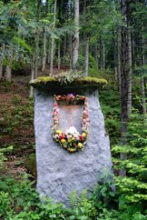 Obelisk w Dolinie Potaszni