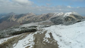 Gwna gra Maej Fatry Krywaskiej od Vekego Rozsutca do Snilovskgo sedla w penej krasie