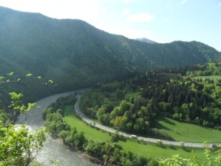 Widok ze Starego hradu na zakole Wagu