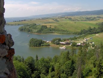 Widok z ruin zamku w Czorsztynie na zachd