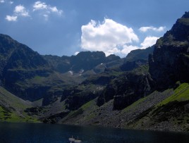 Widok na otoczenie Czarnego Stawu Gsienicowego