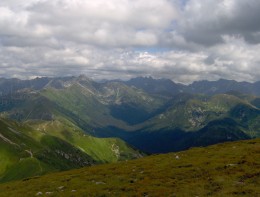 Widok z Maoczniaka na Tatry Wysokie