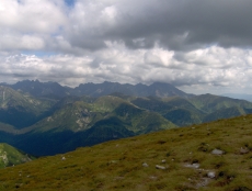 Widok z Maoczniaka na sowackie Tatry Wysokie