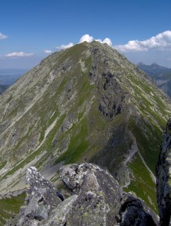 Widok ze Szpiglasowego Wierchu na Szpiglasow Przecz i Miedziane