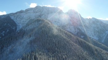 Widok z Sarniej Skay na Giewont