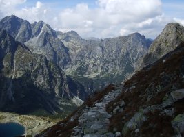 Spojrzenie do tyu podczas podejcia nad Zmarzy Staw