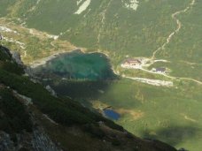 Niewielki Czarny Staw Kiemarski, Zielony Staw Kiemarski i schronisko