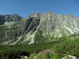 Widok z progu abiej Doliny na Gra Baszt