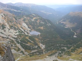 Widok z Rohacza Ostrego na Rohackie Stawy