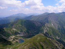 Widok z Rohacza Ostrego na grne pitro Doliny Jamnickiej