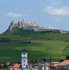 Widok na Zamek Spiski ze Spiskiej Kapituy