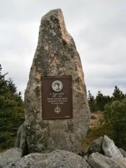 Obelisk pamici Theodora Kornera na Smreku