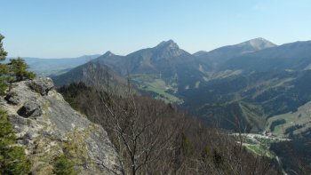 Widok ze szczytu Sokolie na wschd - od lewej Mal Rozsutec, Vek Rozsutec i Stoh