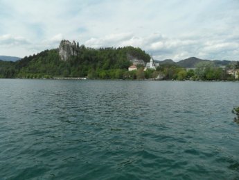 Jezioro Bled, zamek nad urwiskiem i koci